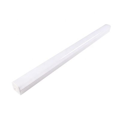 140lm/w Indoor LED Batten Light Fixture voor supermarktwinkel 2FT 4FT 8FT 60W 90W