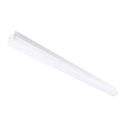 140lm/w Indoor LED Batten Light Fixture voor supermarktwinkel 2FT 4FT 8FT 60W 90W