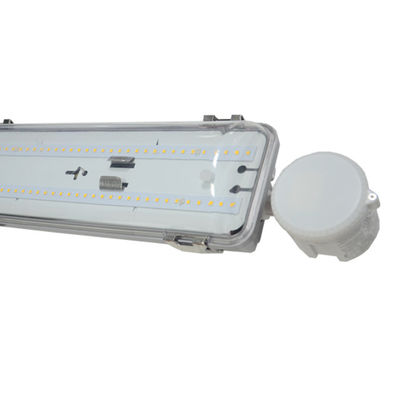 Waterdicht IP66 LED-dampvrij lineair licht voor drievoudig bevestigingsapparaat autowasgarage