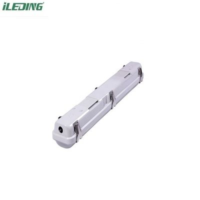 85 CRI LED-dampvast garageluchtsysteem Verwisselbaar 2FT Tri-proof licht voor werkplaats IP66 waterdicht