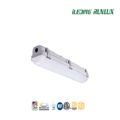 IP66 polycarbonaat LED dampstrak licht met wisselbare kleurtemperatuur