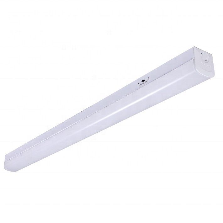 PC-materiaal 25W 3CCT 2FT LED-battenverlichtingsinstallaties voor commerciële en industriële doeleinden
