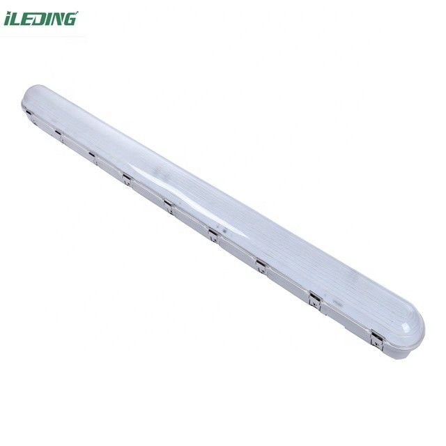 Plafondinstallatie 110W 8FT Led Tri-proof Weatherproof Vapor Tight Light voor boerderij